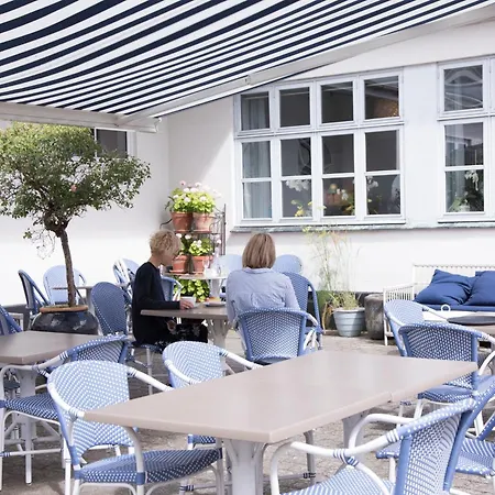 Rodvig Og Badehotel Inn